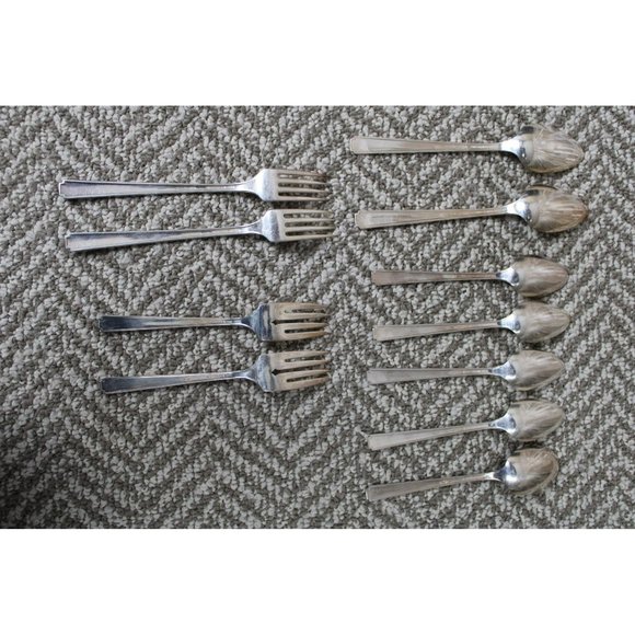 11 Pc Capri (Silverplate, 1935) Flatware - 1881 Rogers - by Oneida - DISCONTINUE - Picture 7 of 14
